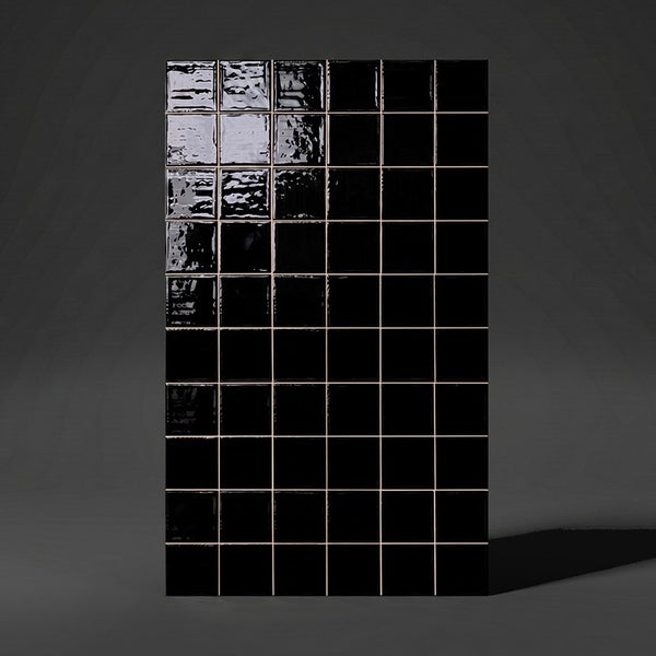 Wandfliesen im Quadrat-Format mit glänzender Oberfläche in Schwarz