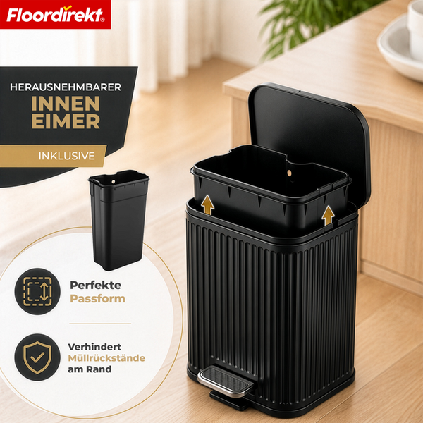 Schwarzer Treteimer mit vertikalen Rillen und herausnehmbarem Inneneimer. Floordirekt Logo.