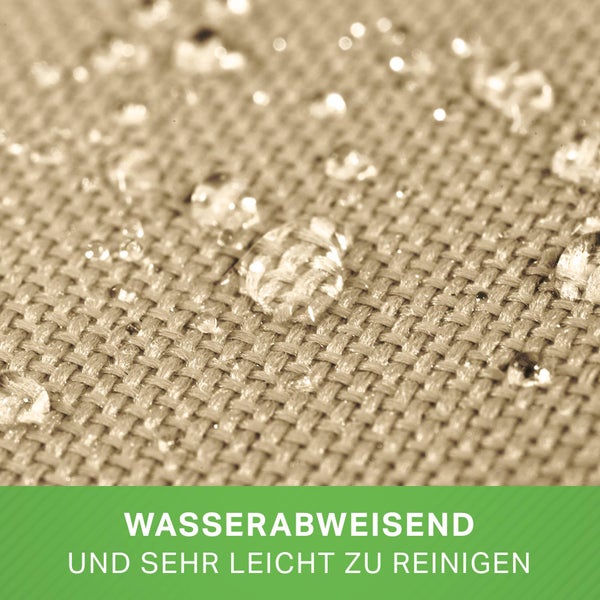 Nahaufnahme von wasserabweisendem Gewebe mit Wassertropfen auf der Oberfläche, Symbol für pflegeleichtes Textilmaterial.