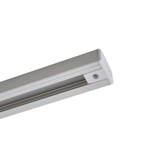 Detailaufnahme einer weißen Stromschiene für ein Schienensystem mit Endkappe und Montageöffnung.