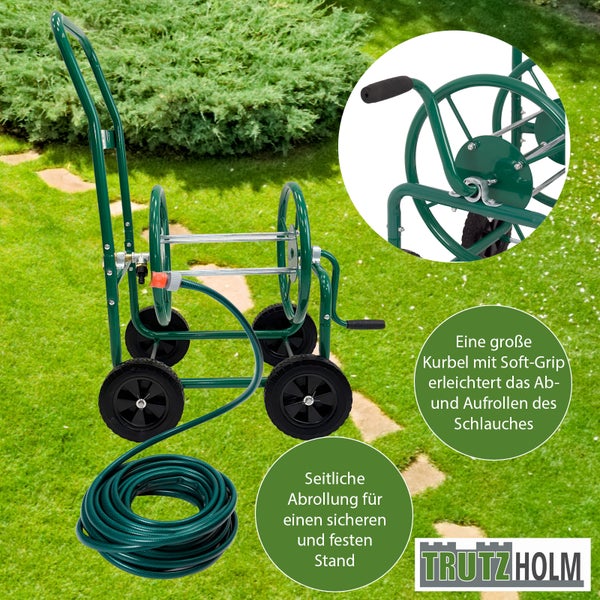 Trutzholm Schlauchwagen mit Handkurbel und Gartenschlauch auf einem Rasen