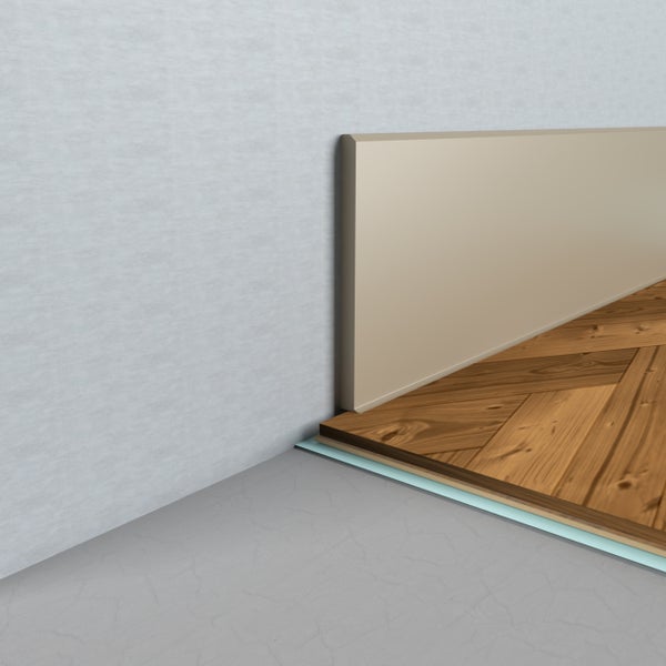 Raumecke mit Sockelleiste, Laminat und Trittschalldämmung
