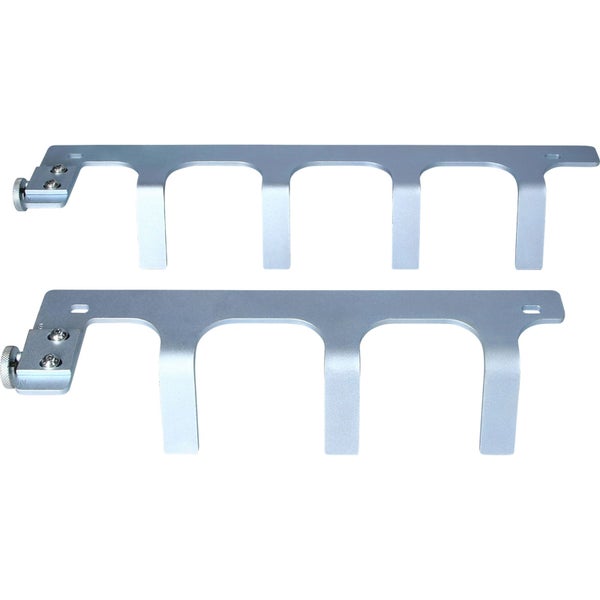 Zwei silberfarbene Verstelllehren