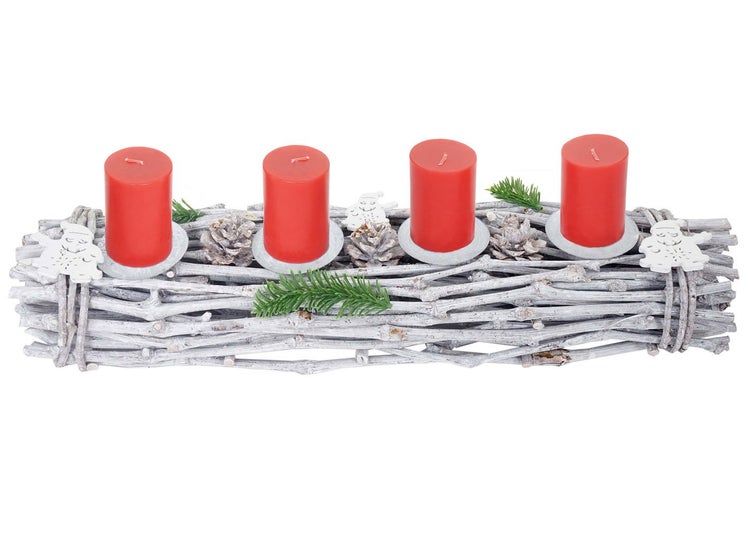 Adventskranz mit vier Kerzen, Tannenzweigen und Dekoration