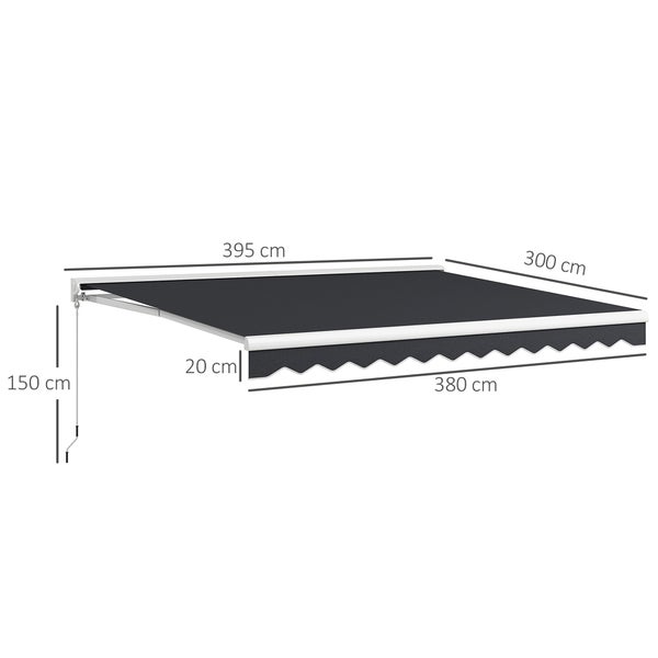 Halbkassettenmarkise am Haus mit heruntergelassenem Stoff