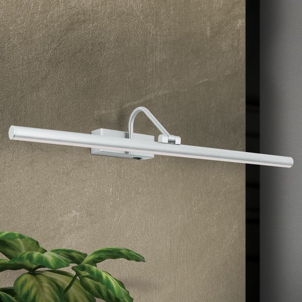Moderne LED Bildleuchte aus Metall zur Wandmontage mit schwenkbarem Lichtarm für eine gezielte Beleuchtung von Bildern oder Kunstwerken.