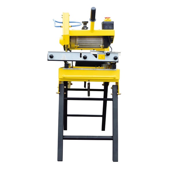 Steintrennmaschine mit Untergestell für den Zuschnitt von Steinmaterialien