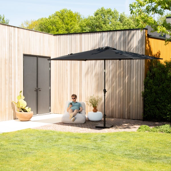 VONROC Premium Sonnenschirm rechteckig mit Ständer - Sonnenschutz mit Schirmständer Terrasse, Balkon & Garten - Sonnenschirm groß 200X300CM inklusive Schutzhülle - Rapallo Schwarz