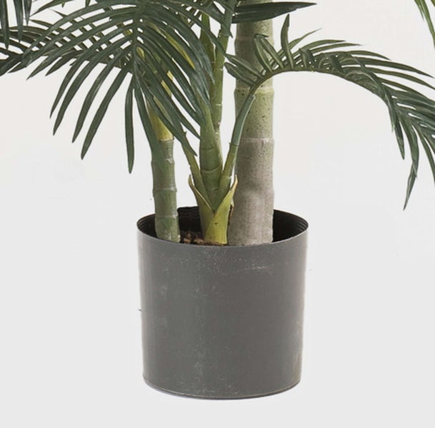 Künstliche weiße Blauregenblüten in hängender Form.