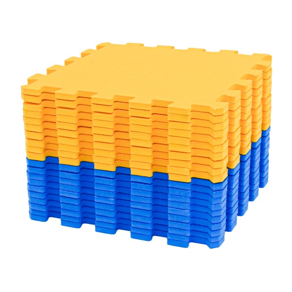 Stapel ineinandergreifender Schaumstoffmatten in Gelb und Blau mit Puzzle-Rand für Schutzböden.
