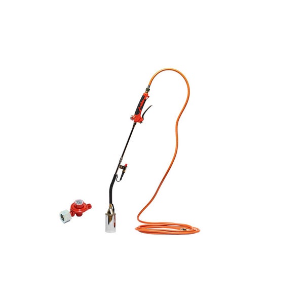 Abflammgerät mit langem Griff, Gasschlauch und Druckregler zur Unkrautbekämpfung.