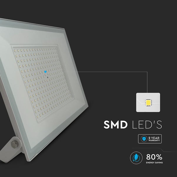 LED-Strahler mit SMD-LEDs, zwei Jahre Garantie und 80 Prozent Energieeinsparung