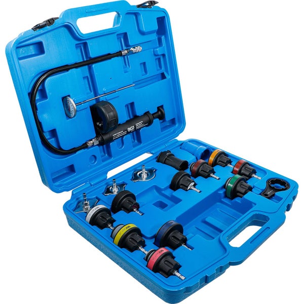 Kühlmittel-Druckprüfer-Set im blauen Koffer