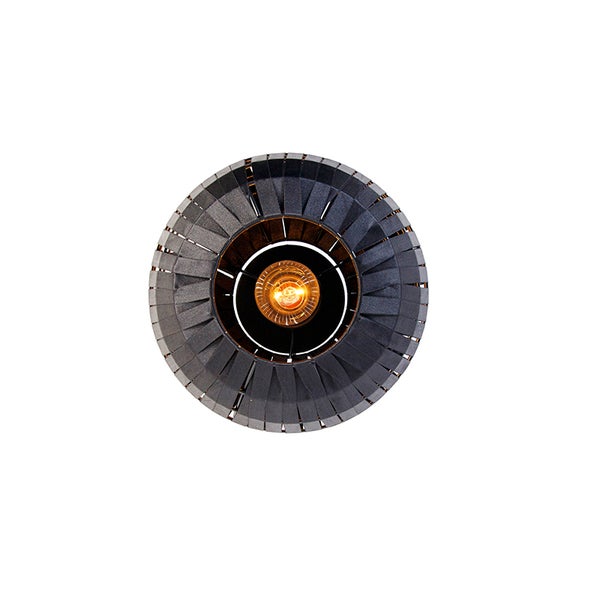 Runde Deckenleuchte mit Stoffschirm und zentraler Lichtquelle