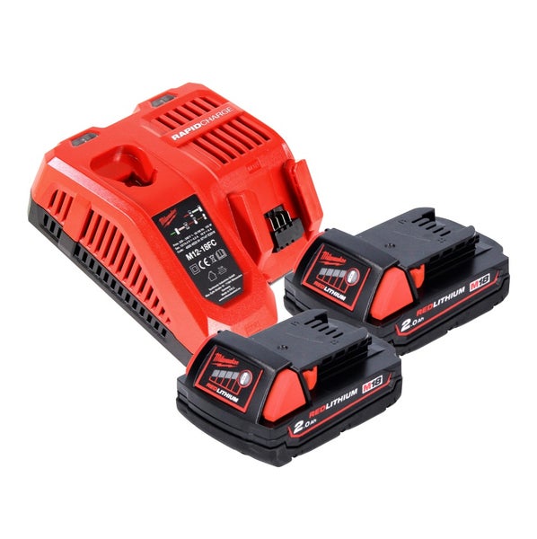Milwaukee Akku-Starterset bestehend aus M12-18FC Schnellladegerät und zwei M18 RedLithium 2,0 Ah Akkus.