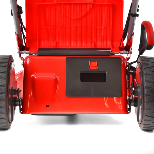 Rückansicht eines Rasenmähers