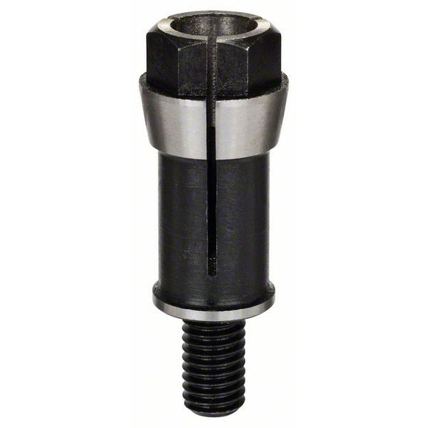 Eine Person befestigt Schleifpapier an einem Exzenterschleifer.