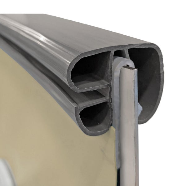 Detailaufnahme eines grauen Dichtungsprofils für Bauprojekte