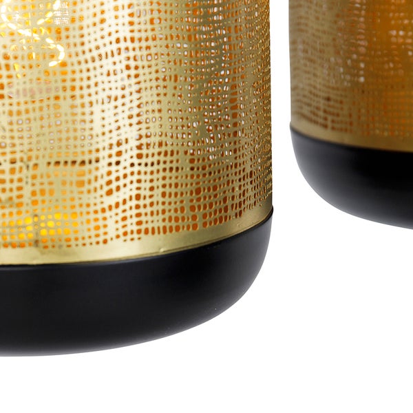 Dekorative Laterne mit Lochmuster aus Metall