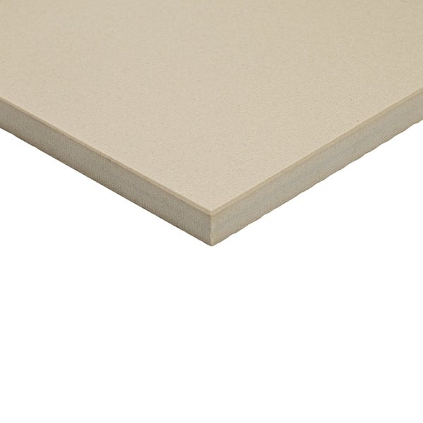 Beige Feinsteinzeug Fliese in quadratischer Form mit matter Oberfläche als Bodenfliese oder Wandfliese.
