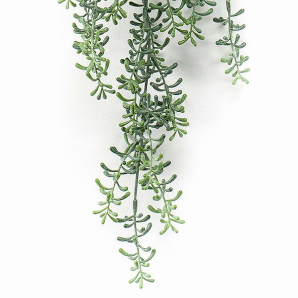 Künstlicher Blütenzweig mit orangefarbenen Blüten und Knospen an einem braunen Stiel.