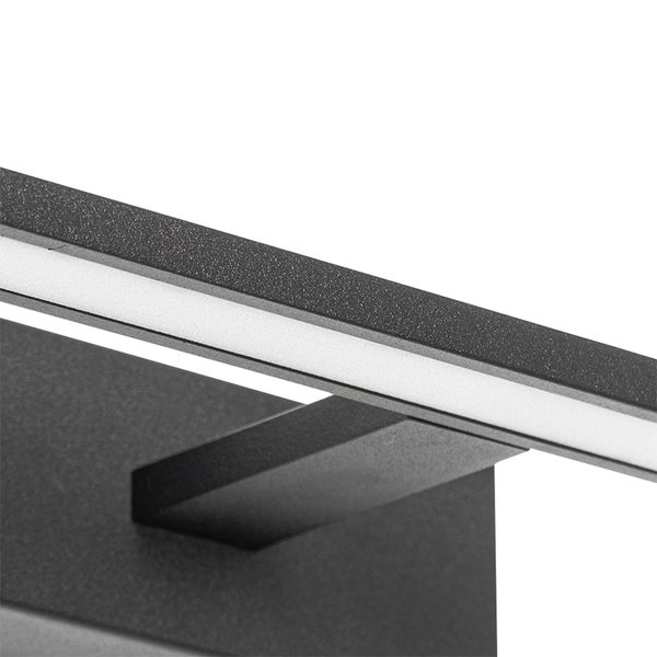 Detailaufnahme einer LED-Wandleuchte.