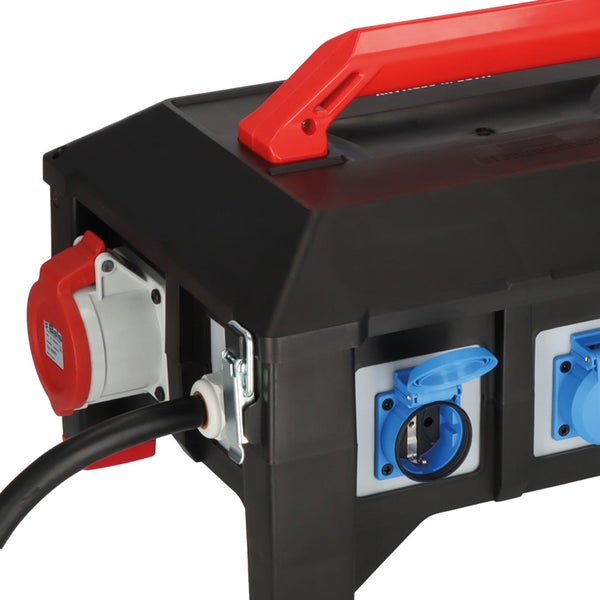 Stromverteilerkasten mit Griff und Steckdosen