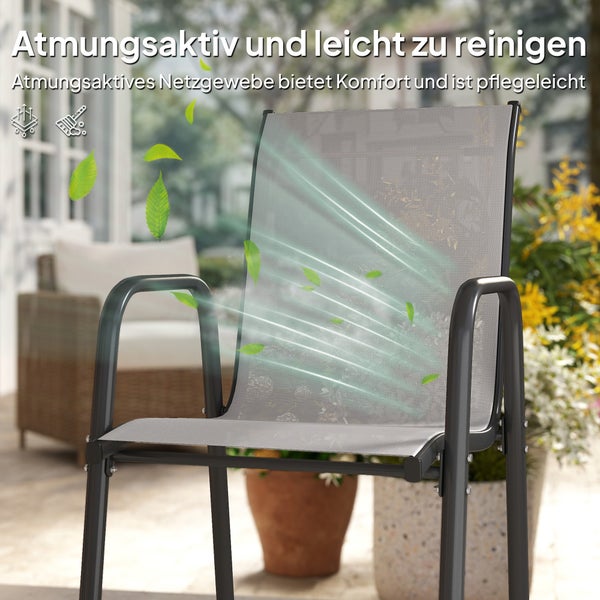 Gartenmöbel Set aus schwarzem Metall mit Maßen in Zentimeter bestehend aus Sessel, Bank und Tisch auf einer Terrasse im Garten.
