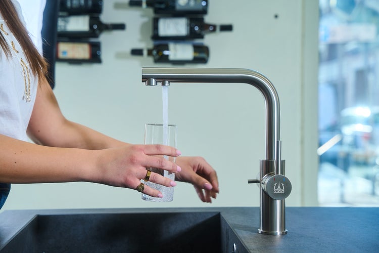 Kurzversion - 5 Wege Wasserhahn Küchenarmatur, Edelstahl Massiv mit 360° schwenkbarem L-Auslauf , Gebürstet