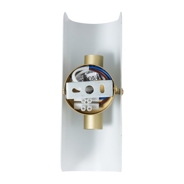 Innenansicht einer Wandleuchte mit elektrischen Anschlüssen