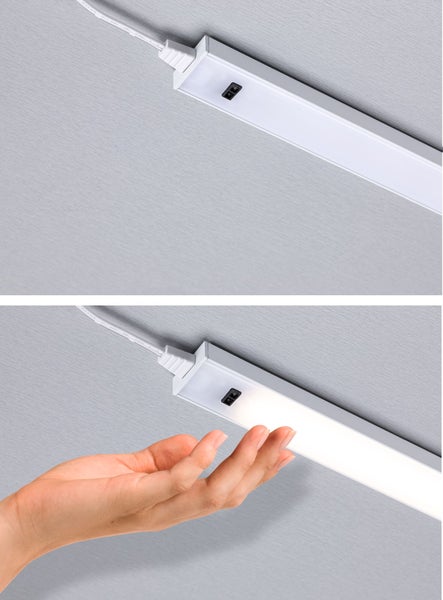 LED-Unterbauleuchte mit Sensorsteuerung durch Handbewegung eingeschaltet.