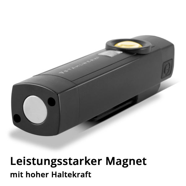 Stahlwerk Logo auf einer schwarzen Arbeitsleuchte