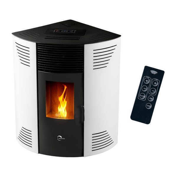 Moderner Sannover Eck-Pelletofen in Weiß und Schwarz mit brennender Flamme und Fernbedienung.