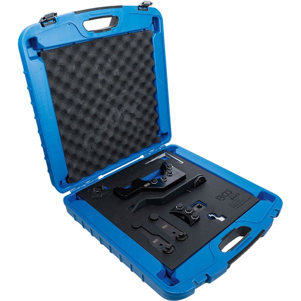 Werkzeugsatz in blauem Koffer mit Schaumstoffeinlage