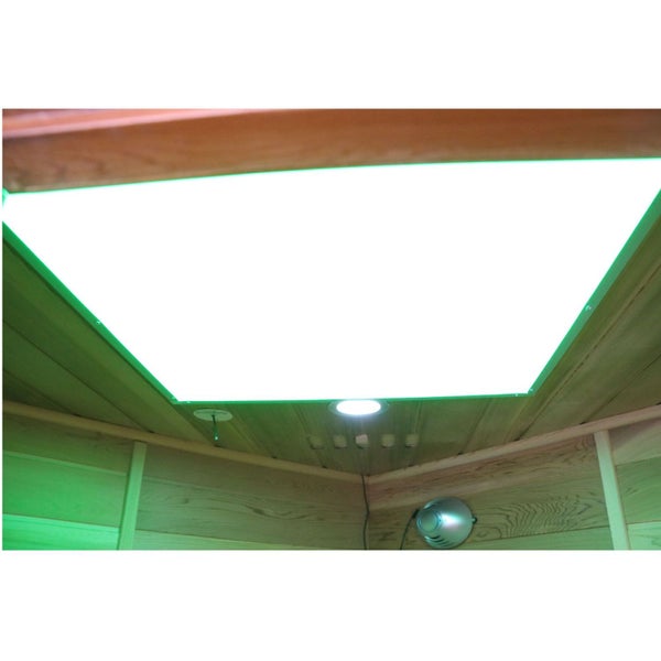 Innenansicht einer Ecksauna mit Holzverkleidung und Infrarotstrahlern