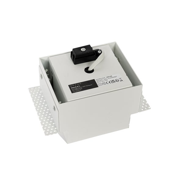 Quadratisches GU10 Downlight für Deckeneinbau, Rückansicht mit Metallgehäuse und Anschlussbox.