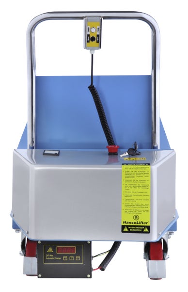 Hubwagen mit Steuerungselementen und Ladegerät