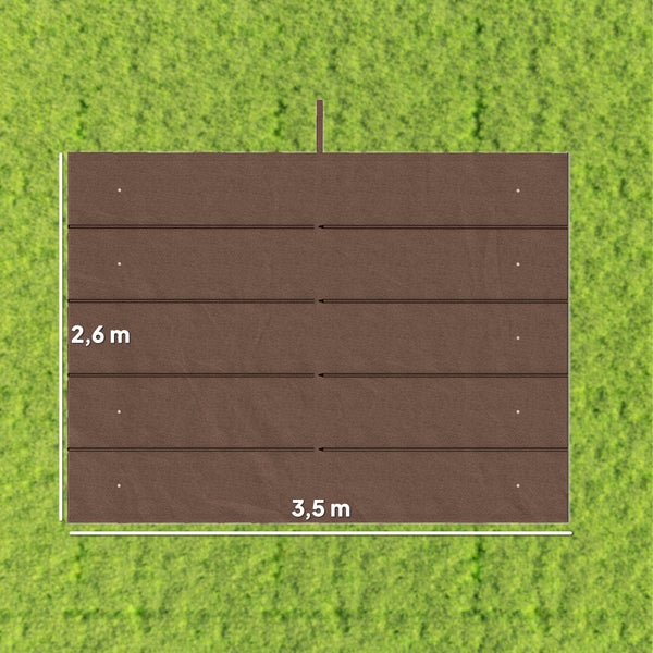 Braune Gartenmatte mit den Maßen 2,6 Meter mal 3,5 Meter.