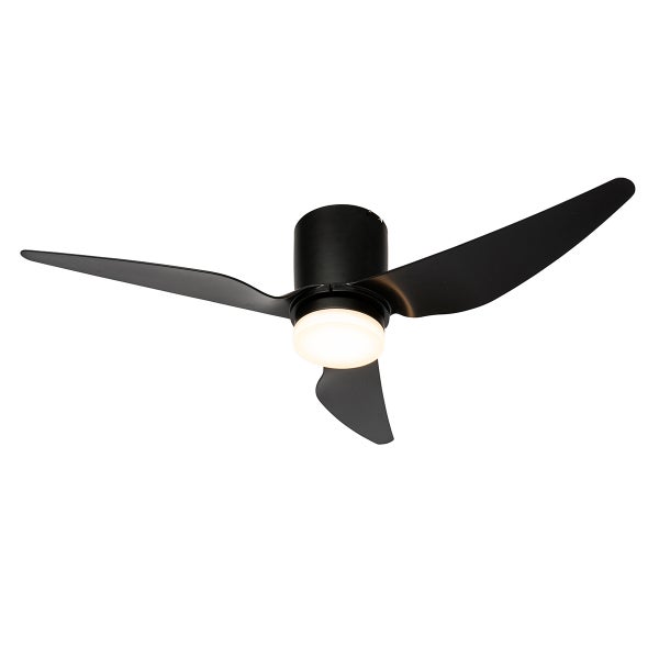 Moderner schwarzer Deckenventilator mit drei Flügeln und integrierter LED-Beleuchtung.