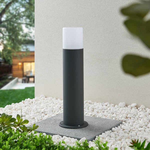 Lindby Außenleuchte Tabyn (spritzwassergeschützt (Modern) in Schwarz aus Aluminium (1 flammig, E27) - Wegeleuchte Pollerleuchte Wegelampe Sockelleuchte