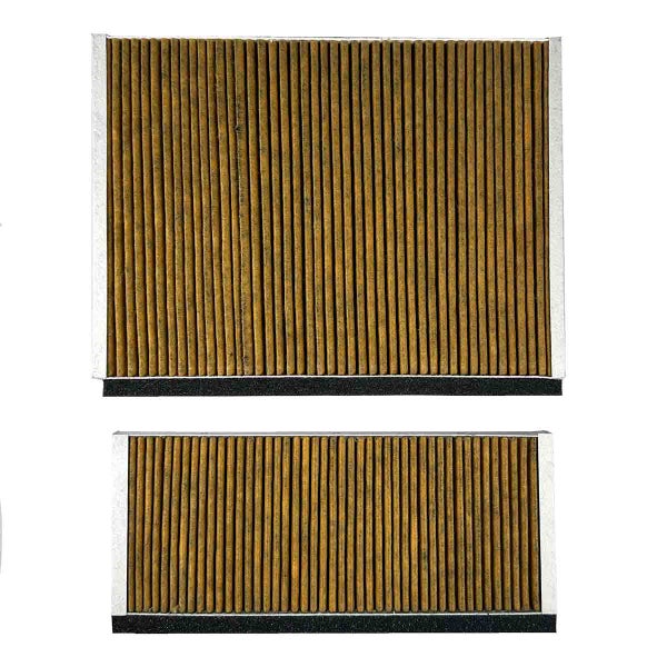 Zwei Innenraumfilter für Kraftfahrzeuge