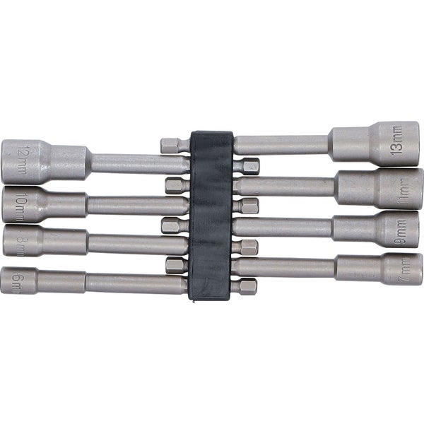 Nuss-Bit-Satz mit verschiedenen Größen in einer Halterung