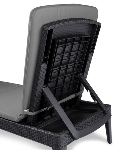 Rückansicht einer Gartenliege mit verstellbarer Rückenlehne und Auflage