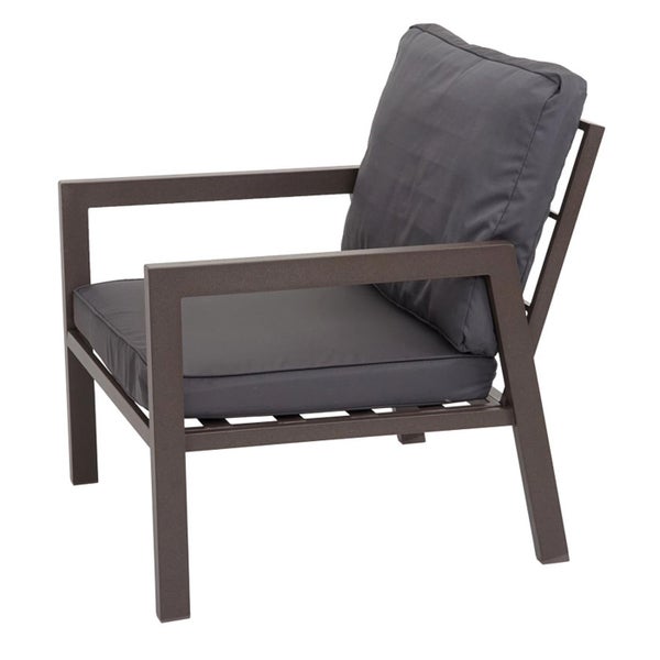 Moderner Gartensessel aus Metall mit dunkelgrauen Sitz- und Rückenkissen.
