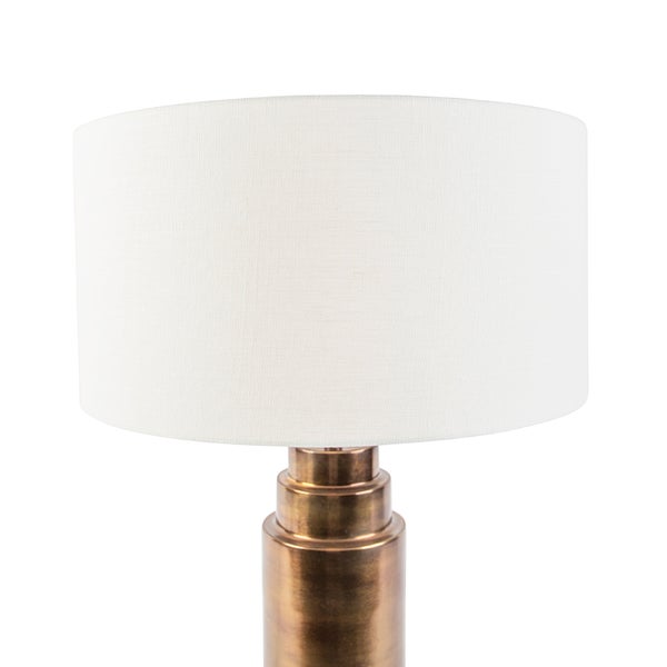 Tischleuchte mit Stoffschirm und Metallfuß