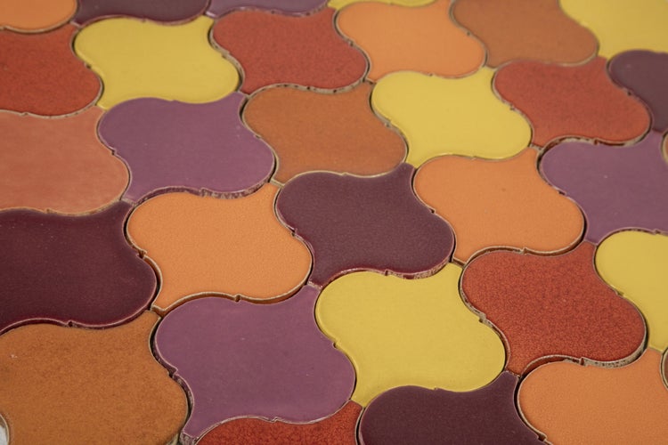 Keramikfliesen in arabischer Form