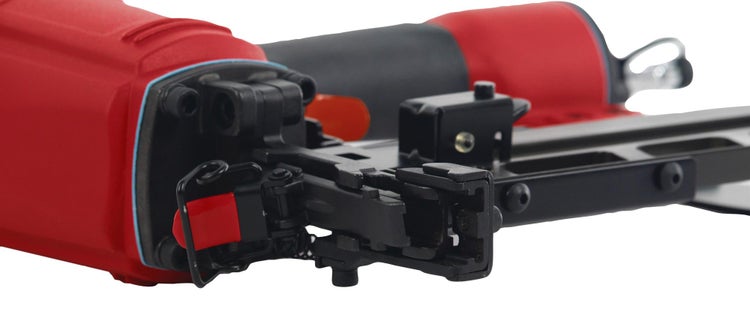 Detailansicht eines Druckluftnaglers