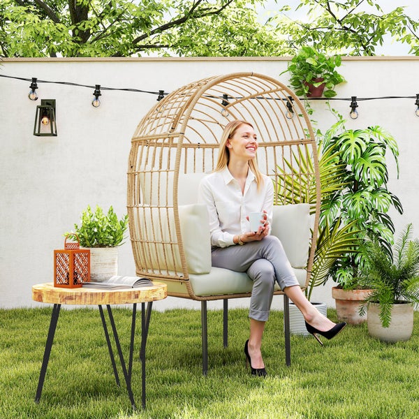 Outsunny Rattansessel Ei-Förmig mit abnehmbarem Kissen, Polster, übergroße Outdoor Sessel aus Rattan, Wetterfest Korbsessel Gartensessel Gartenstühle für Garten Balkon, Veranda, Terrasse Beige