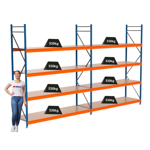 Lagerregal mit mehreren Ebenen und Lastangabe