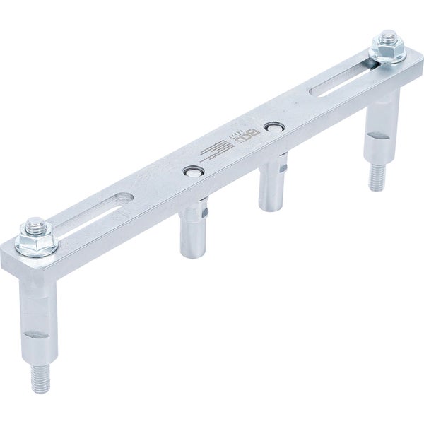 Deckenleuchte mit drei Strahlern im Wohnzimmer